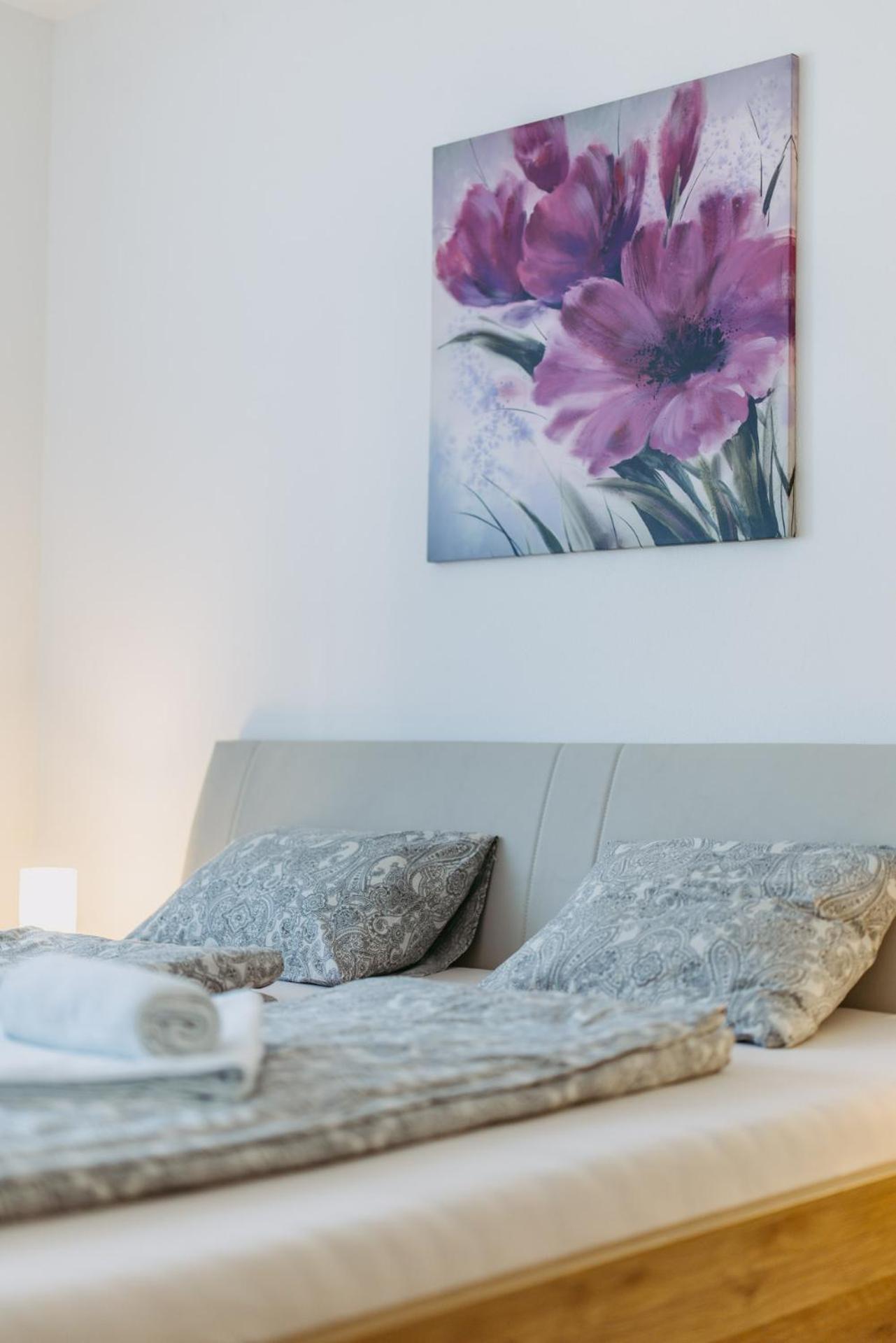 Grosse Ferienwohnung Burgenland Άιζενστατ Εξωτερικό φωτογραφία
